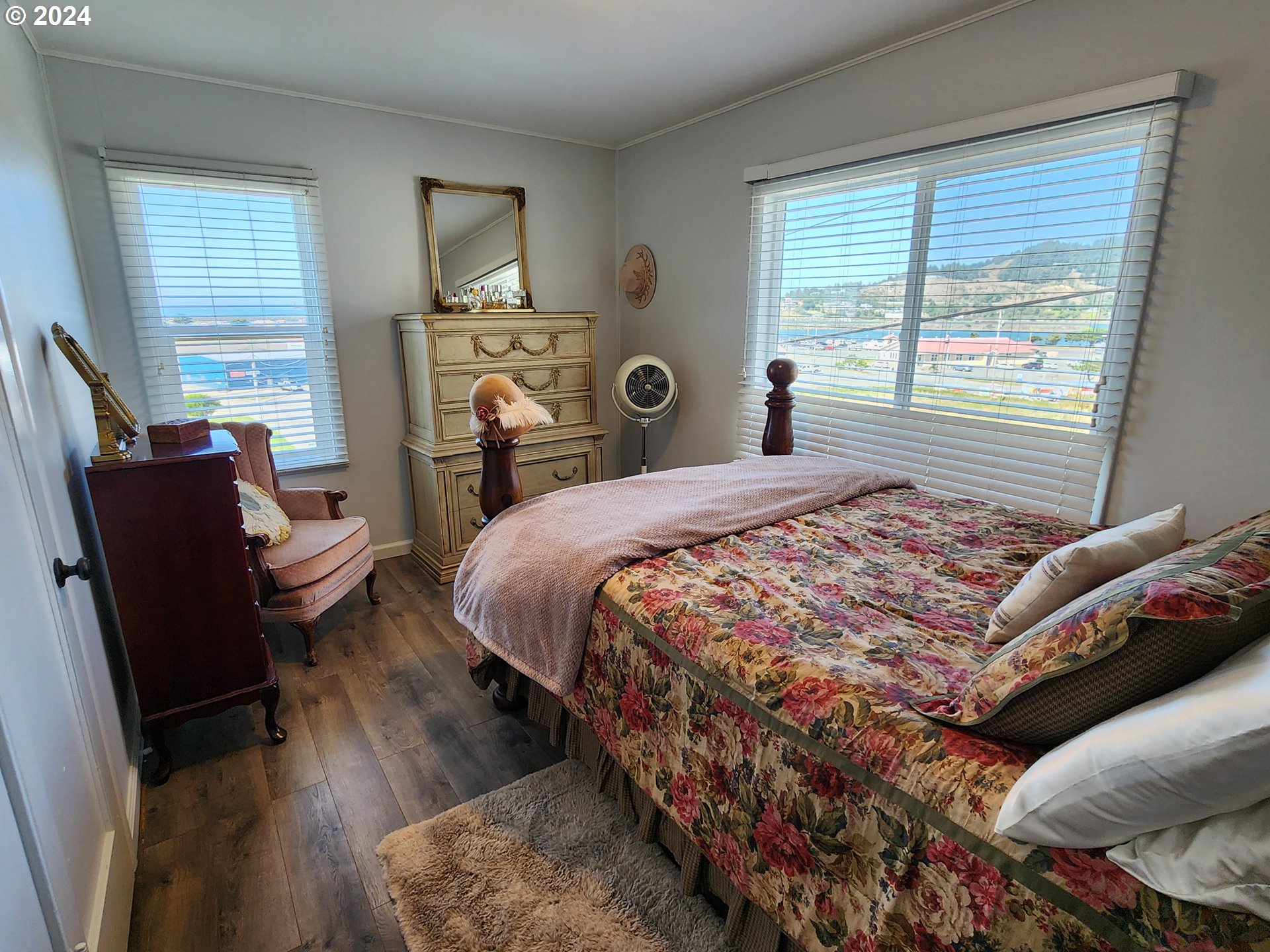 29840 Mary Street Gold Beach, OR 97444 - Photo 12 of 42