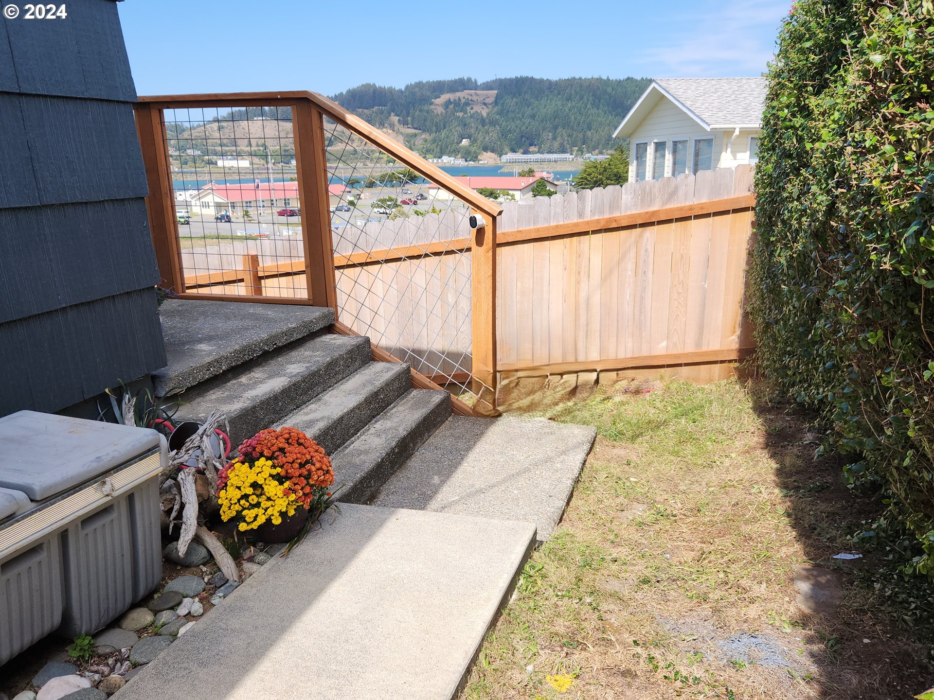 29840 Mary Street Gold Beach, OR 97444 - Photo 21 of 42