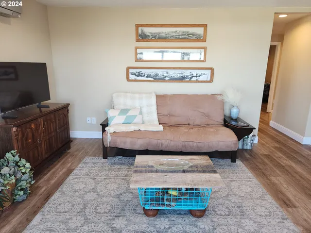 $424,000 | 29840 Mary Street, Gold Beach, OR 97444