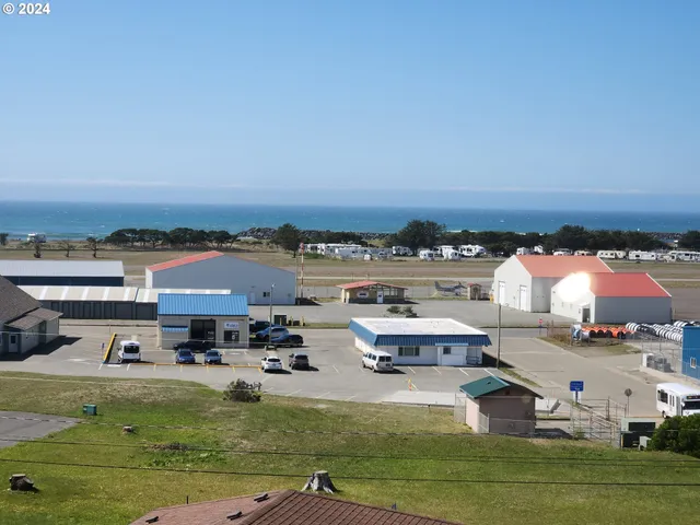 $424,000 | 29840 Mary Street, Gold Beach, OR 97444