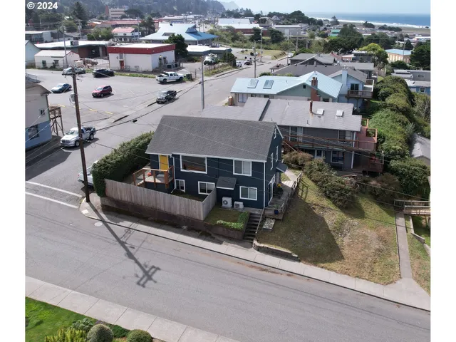 $424,000 | 29840 Mary Street, Gold Beach, OR 97444