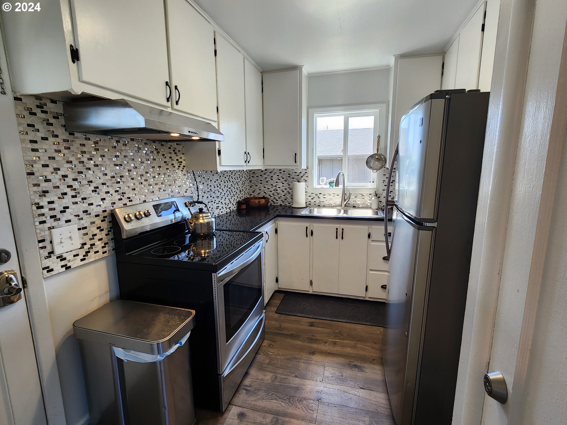 29840 Mary Street Gold Beach, OR 97444 - Photo 10 of 42