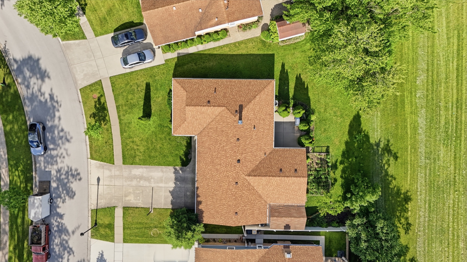 213 Edgeware Road Elk Grove Village, IL 60007 - Photo 5 of 48