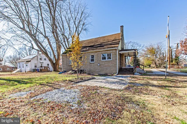 a backyard of a house