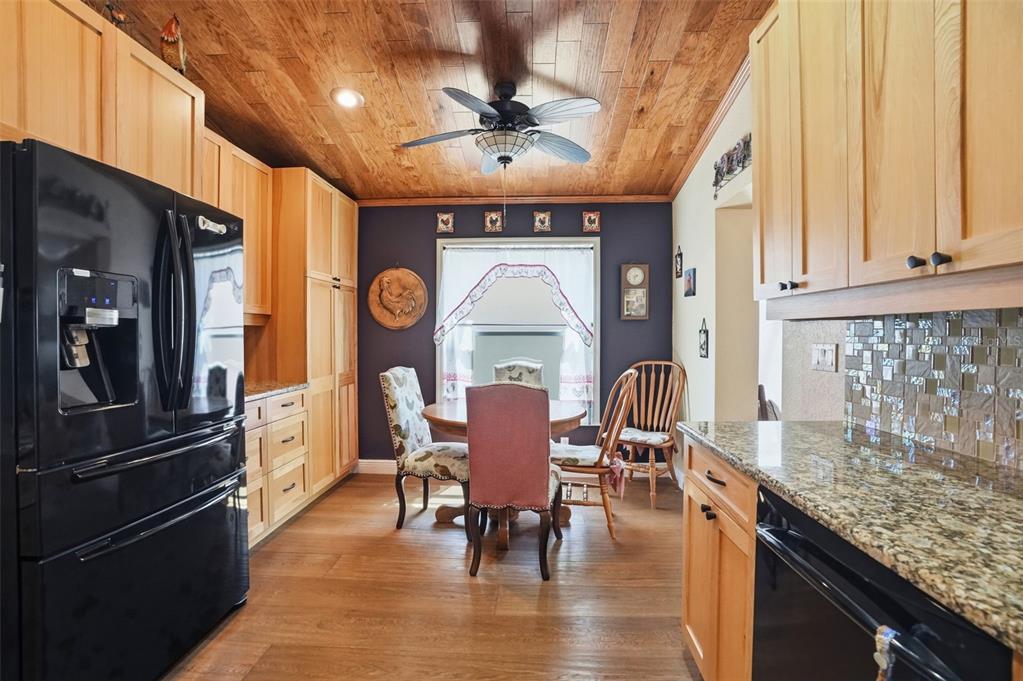 363 Royal Palm Way Spring Hill, FL 34608 - Photo 13 of 28