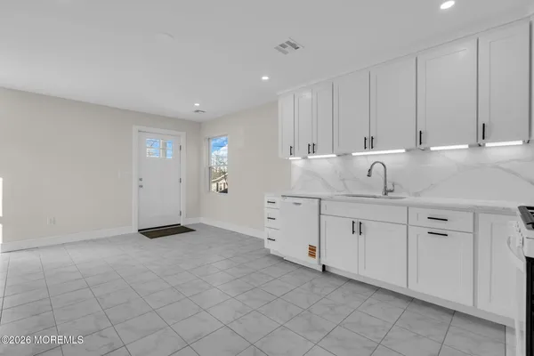 $3,500 | 2334 Adams Avenue, Toms River, NJ 08753