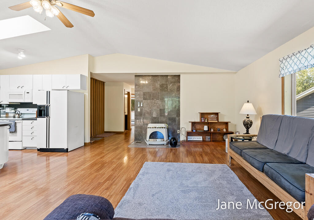 1044 Durham Road Muskegon, MI 49441 - Photo 17 of 60 1044DurhamRd-32LoRes