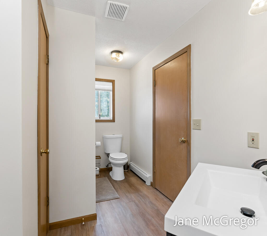 1044 Durham Road Muskegon, MI 49441 - Photo 19 of 60 1044DurhamRd-35LoRes