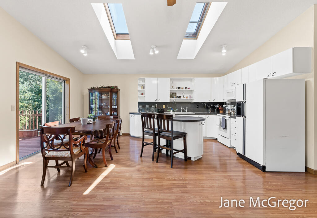 1044 Durham Road Muskegon, MI 49441 - Photo 6 of 60 1044DurhamRd-23LoRes