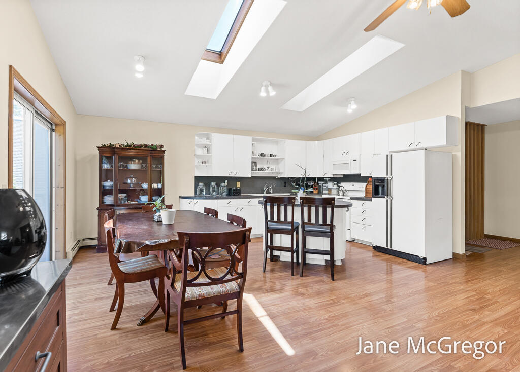 1044 Durham Road Muskegon, MI 49441 - Photo 7 of 60 1044DurhamRd-25LoRes