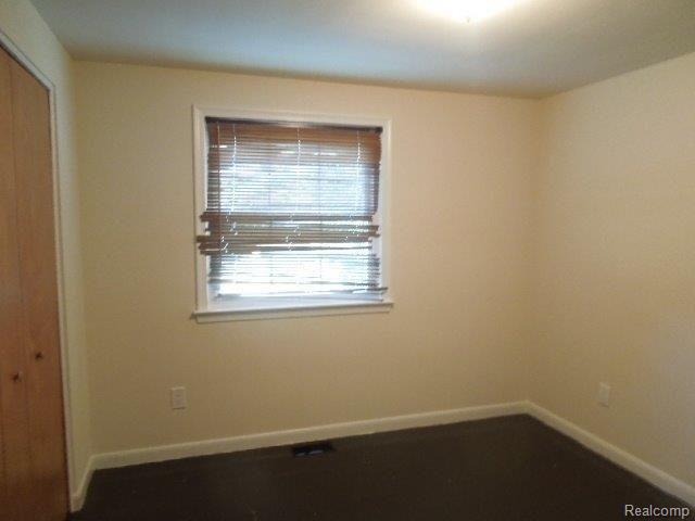 28334 Ridgebrook Road Farmington, MI 48334 - Photo 9 of 24 9-11 011.jpg