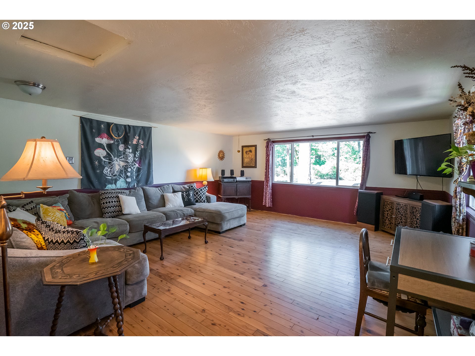 89387 Old Mohawk Road Springfield, OR 97478 - Photo 2 of 38