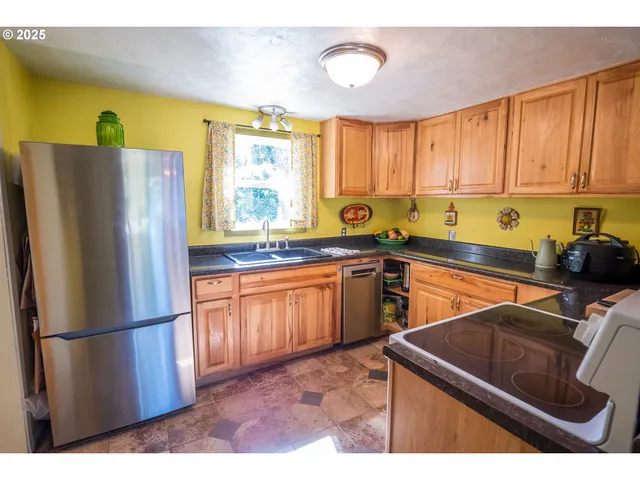 $475,000 | 89387 Old Mohawk Road, Springfield, OR 97478