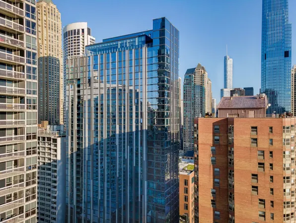 $4,300 | 845 North State Street, Unit 902, Chicago, IL 60610