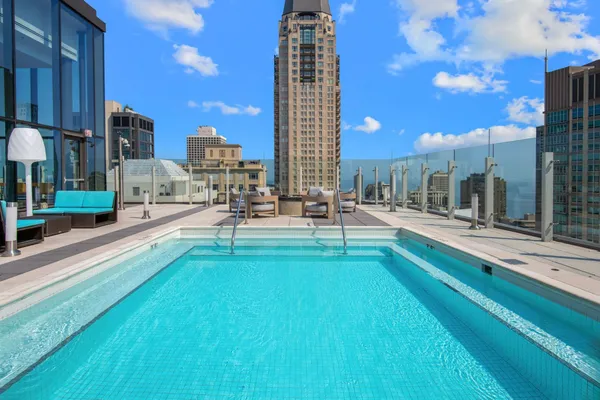 $4,300 | 845 North State Street, Unit 902, Chicago, IL 60610