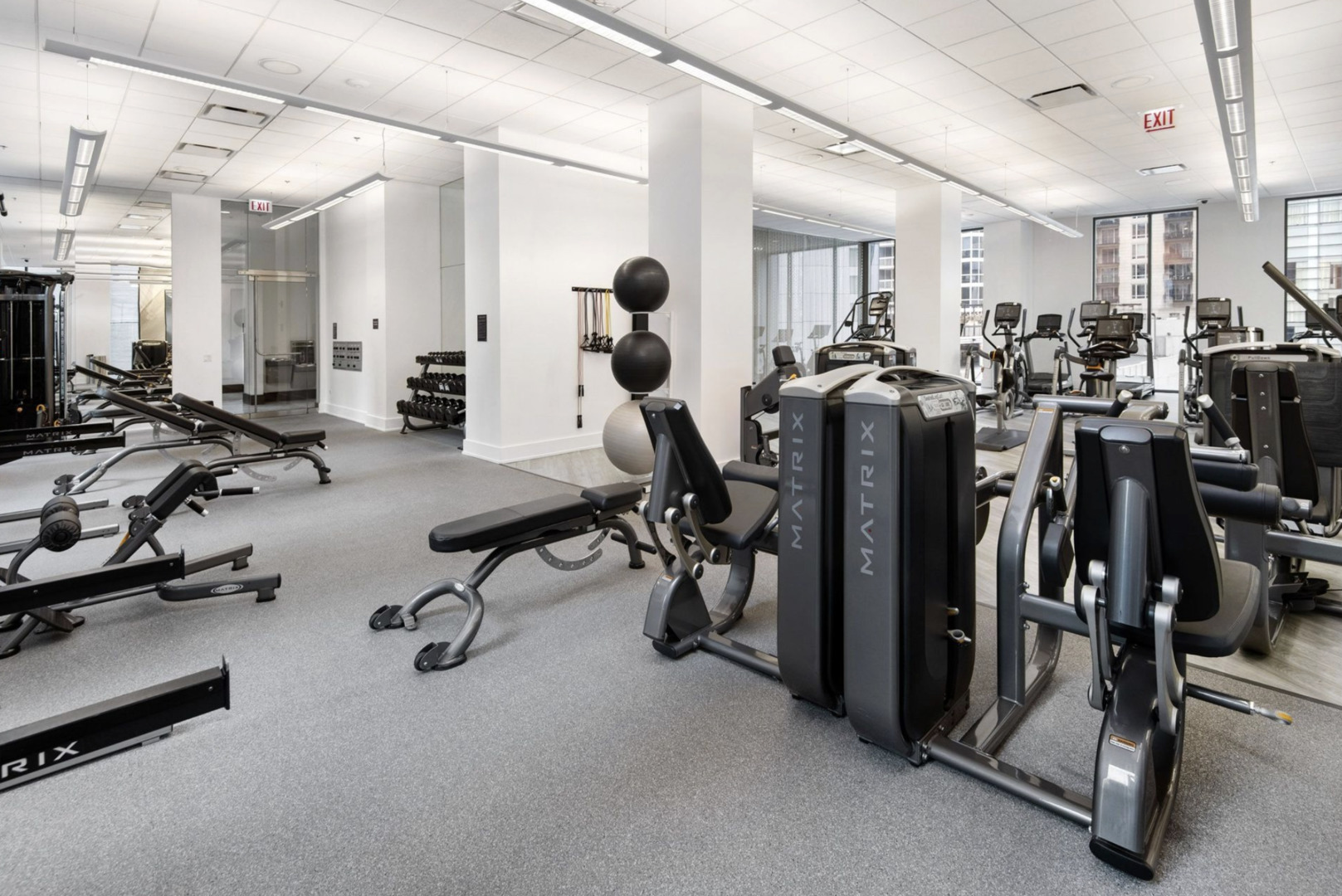 845 North State Street, Unit 902 Chicago, IL 60610 - Photo 18 of 27