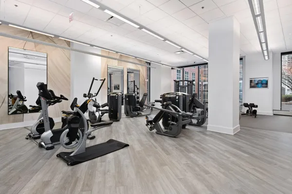 $4,300 | 845 North State Street, Unit 902, Chicago, IL 60610