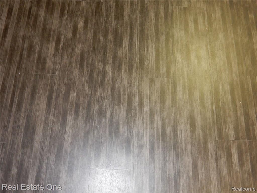 884 Ten Point Drive Rochester, MI 48309 - Photo 63 of 71 ALLFlooringVinyl (Large).jpg