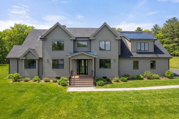 $2,450,000 | 14 Fiske Pond Road, Holliston, MA 01746