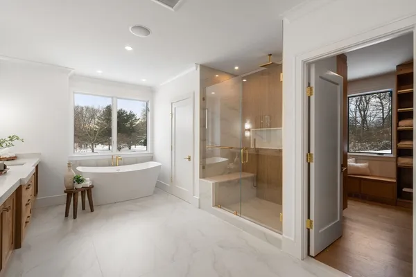 $2,450,000 | 14 Fiske Pond Road, Holliston, MA 01746