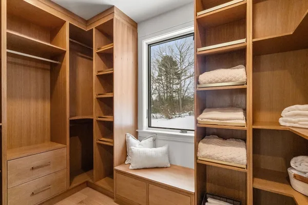 $2,450,000 | 14 Fiske Pond Road, Holliston, MA 01746