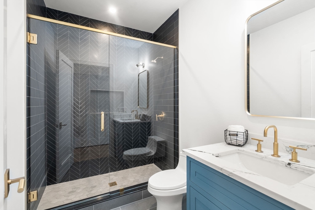 14 Fiske Pond Road Holliston, MA 01746 - Photo 25 of 37