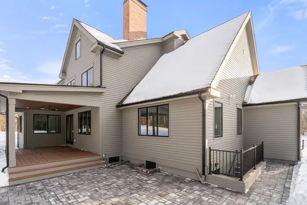 $2,450,000 | 14 Fiske Pond Road, Holliston, MA 01746