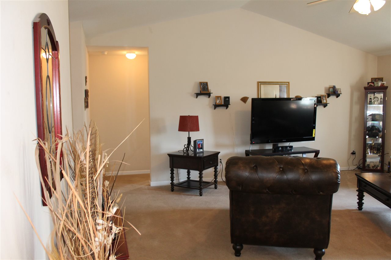 427 Lynnell Way Moore, SC 29369 - Photo 9 of 25