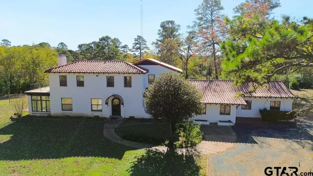 $750,000 | 255 County Road 2660, Mineola, TX 75773