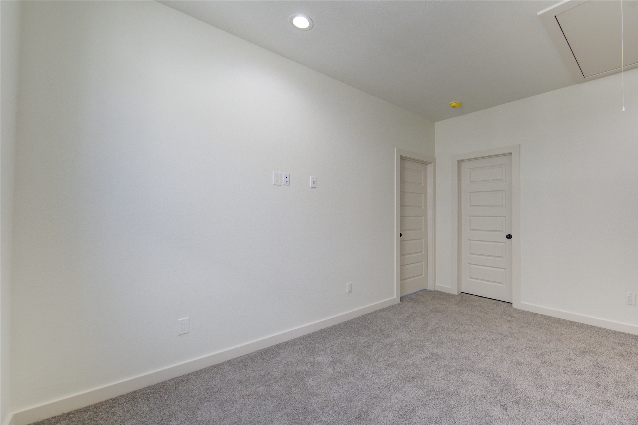 2912 El Fenice Lane Houston, TX 77057 - Photo 16 of 49 a view of an empty room