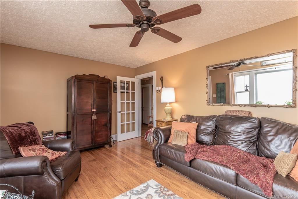 2926 High Peak Road Valdese, NC 28690 - Photo 4 of 29 Gallery Image 4