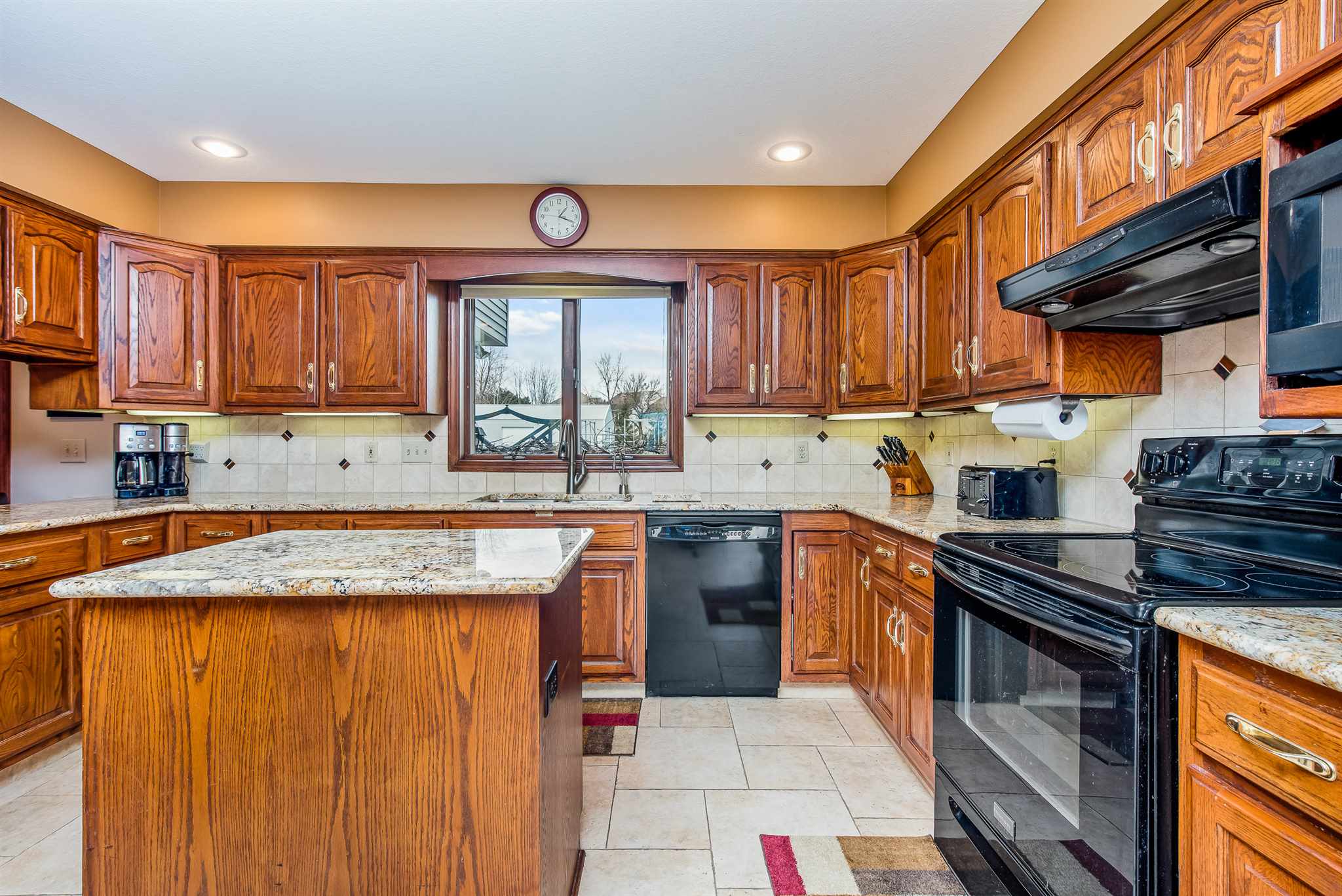 10510 Covington Road Fort Wayne, IN 46814 - Photo 10 of 36 Gallery Image 10