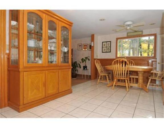 43 Wilmington Road Burlington, MA 01803 - Photo 5 of 18 Gallery Image 5