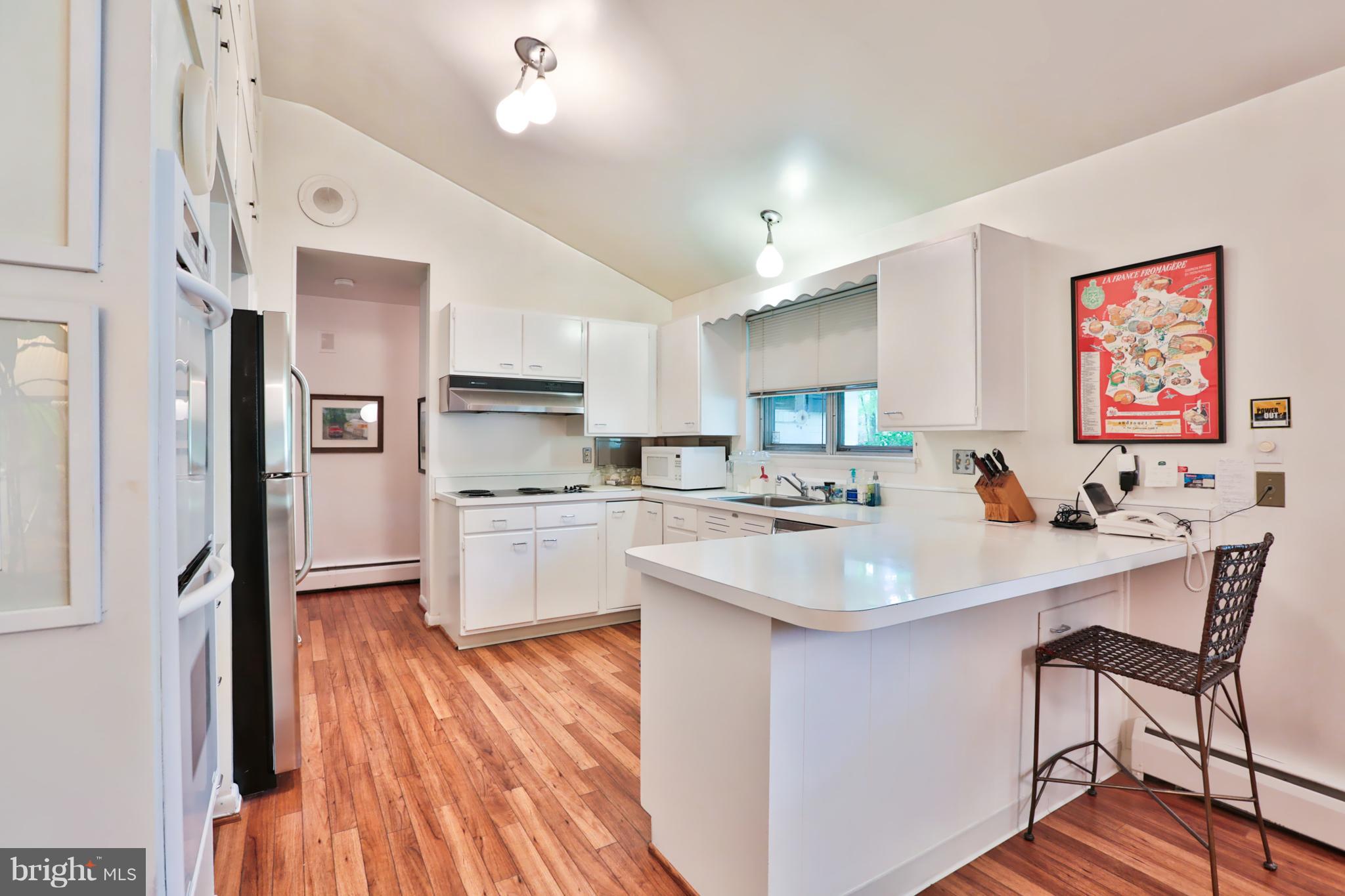 8207 Anita Road Baltimore, MD 21208 - Photo 13 of 28 Kitchen