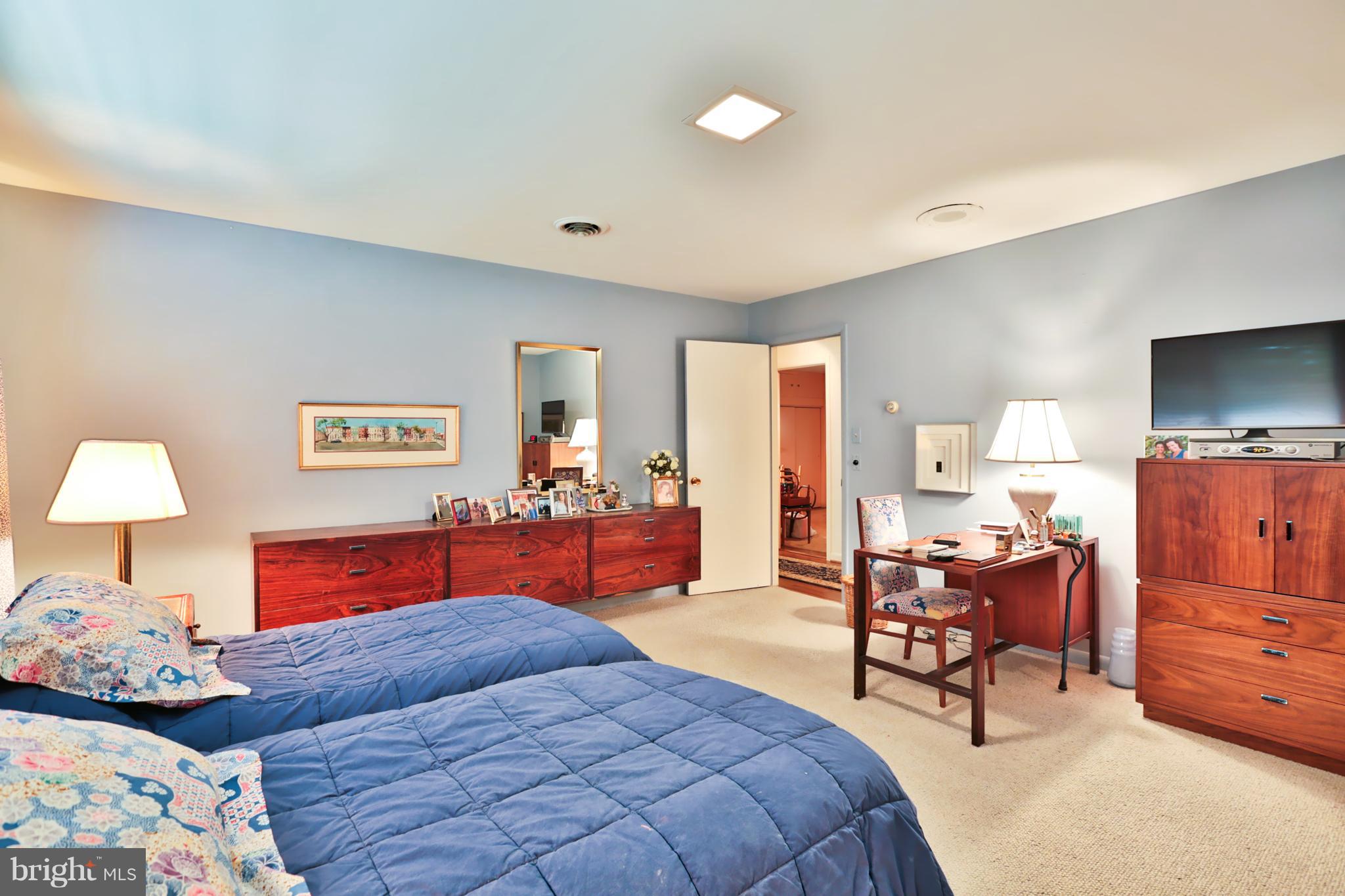 8207 Anita Road Baltimore, MD 21208 - Photo 19 of 28 Bedroom (Master)
