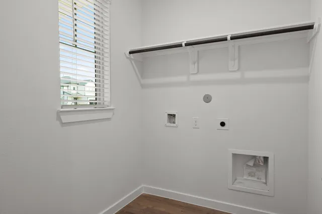 $408,000 | 308 Goldeneye Duck Drive, Hempstead, TX 77445