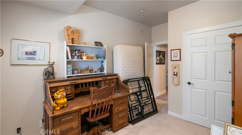 22070 Big Oak Road Cedarpines Park, CA 92322 - Photo 34 of 58