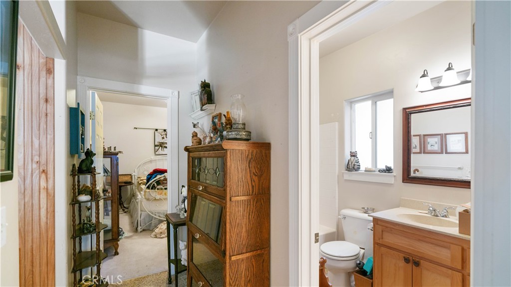 22070 Big Oak Road Cedarpines Park, CA 92322 - Photo 36 of 58