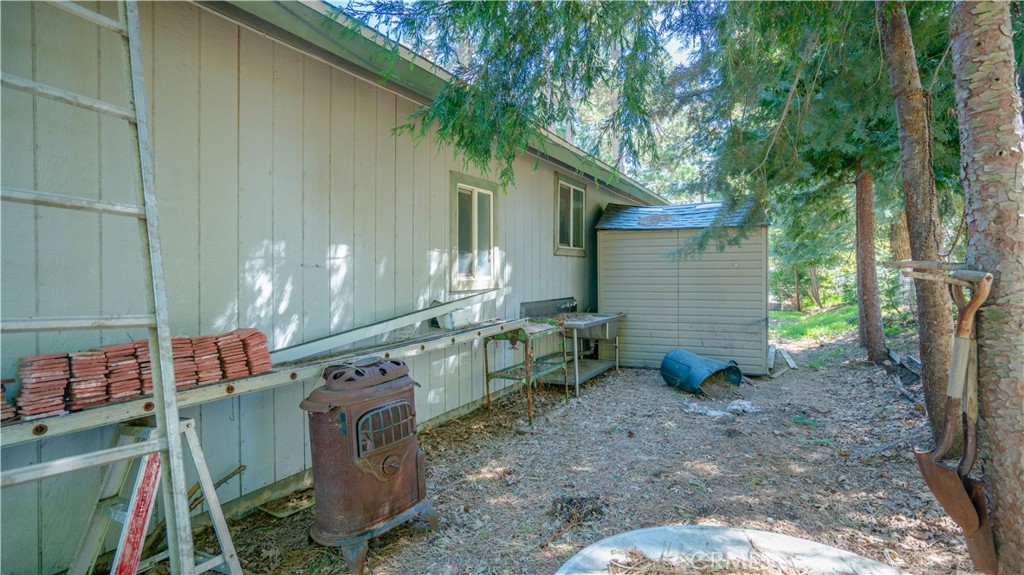 22070 Big Oak Road Cedarpines Park, CA 92322 - Photo 51 of 58