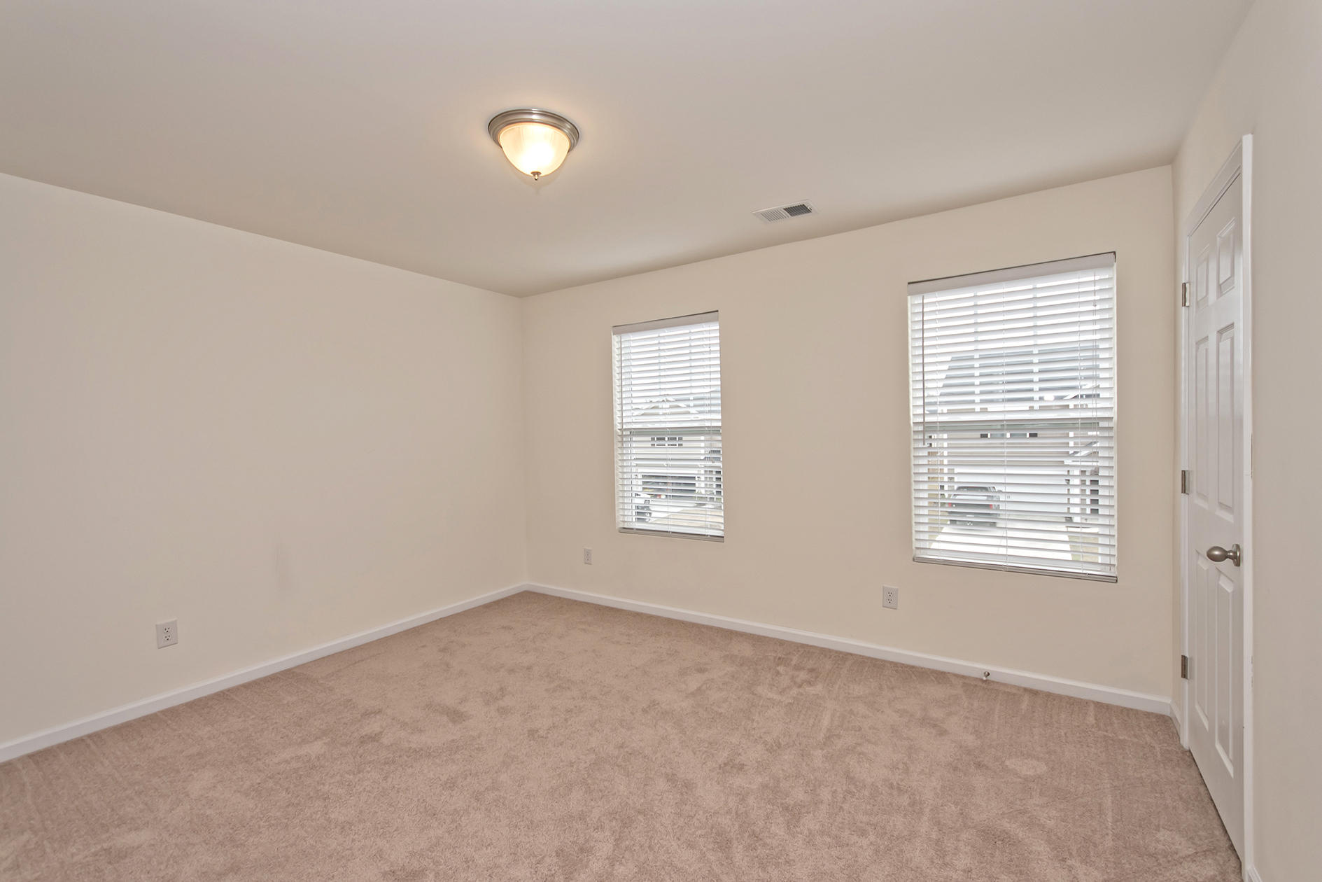 607 Ravens Wood Road Summerville, SC 29486 - Photo 24 of 33 Bedroom 2