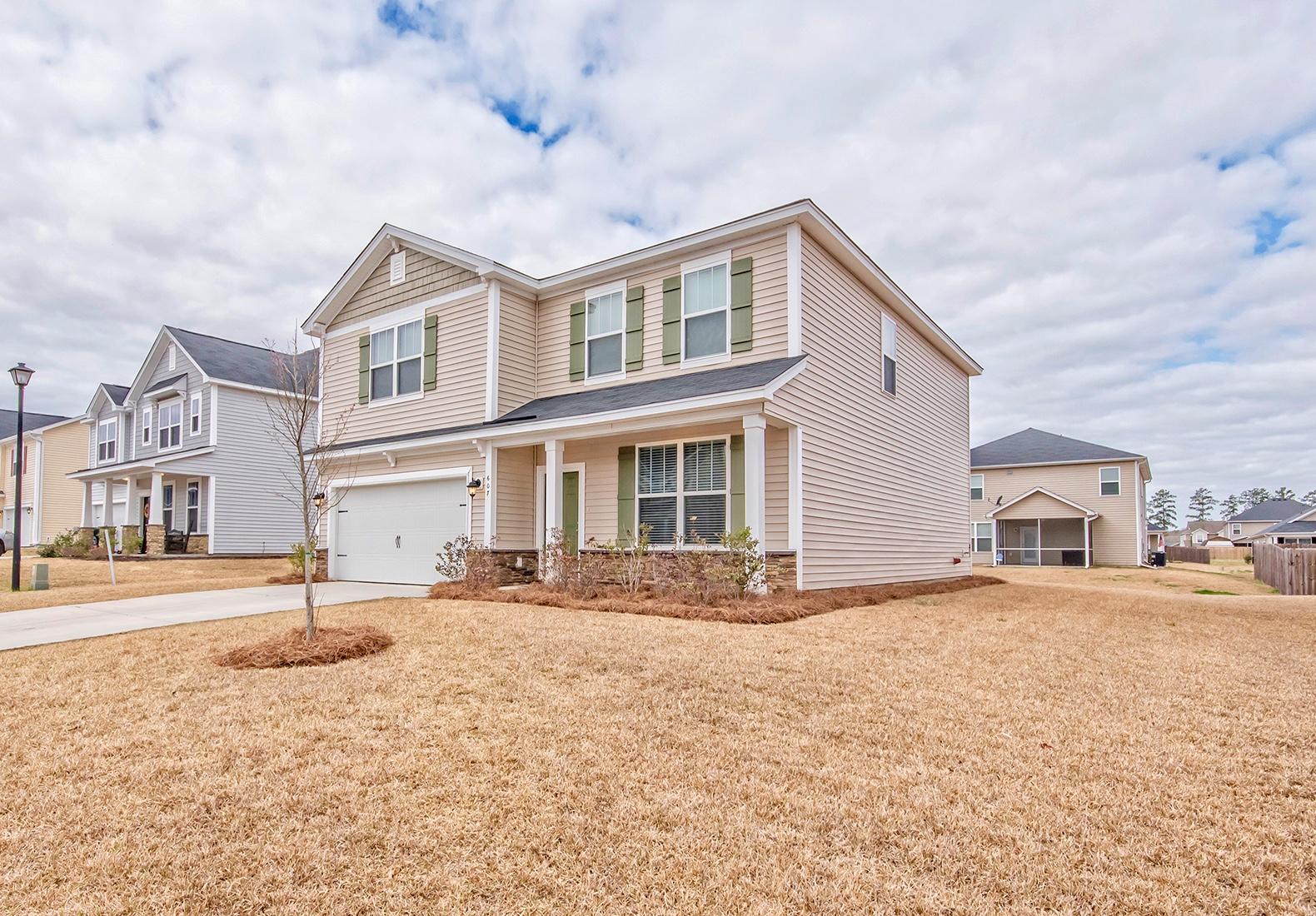 607 Ravens Wood Road Summerville, SC 29486 - Photo 28 of 33 Right side of house
