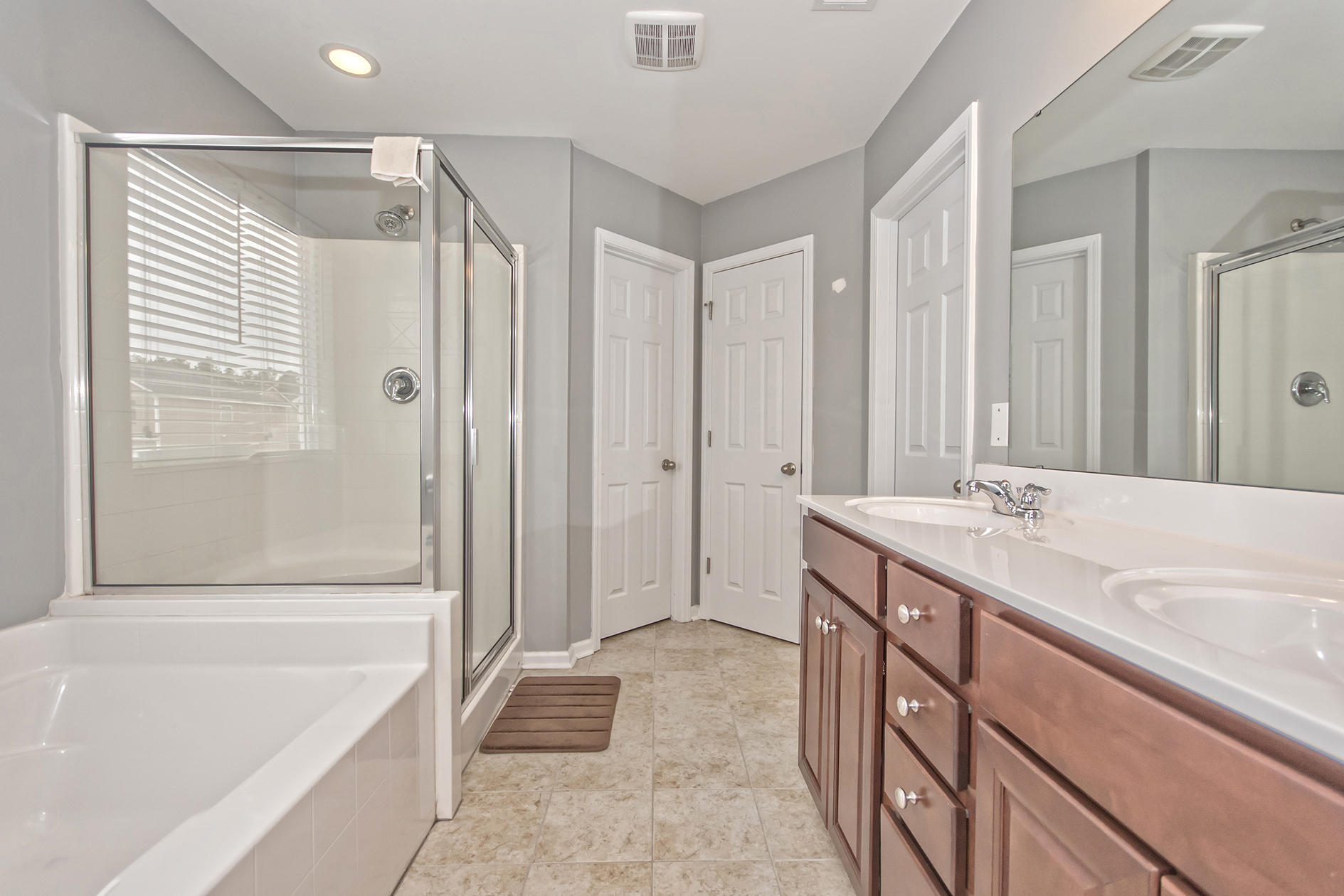 607 Ravens Wood Road Summerville, SC 29486 - Photo 5 of 33 Master Bathroom