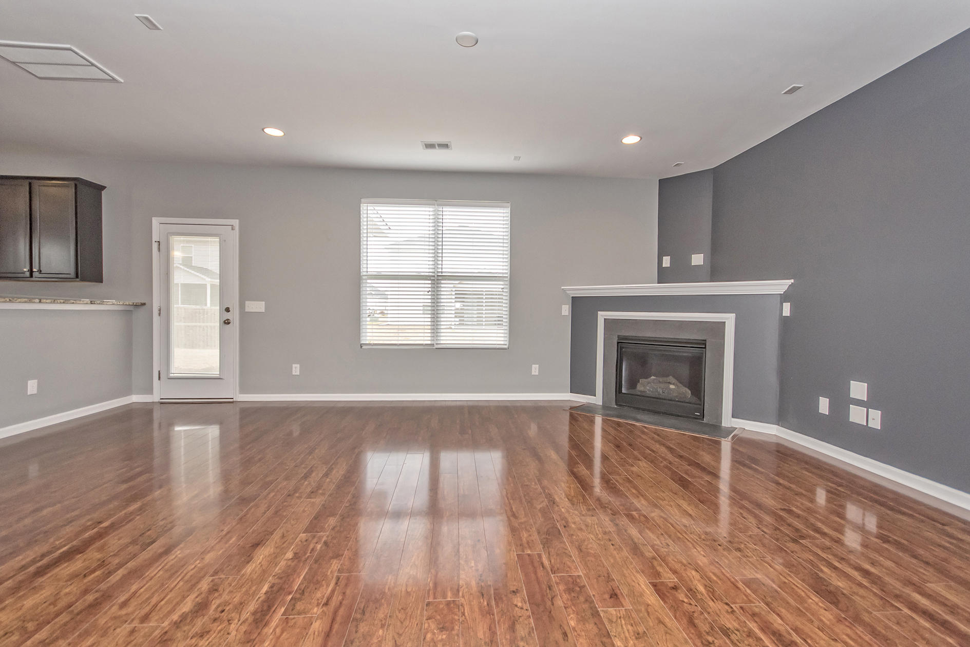 607 Ravens Wood Road Summerville, SC 29486 - Photo 10 of 33 Den with fireplace