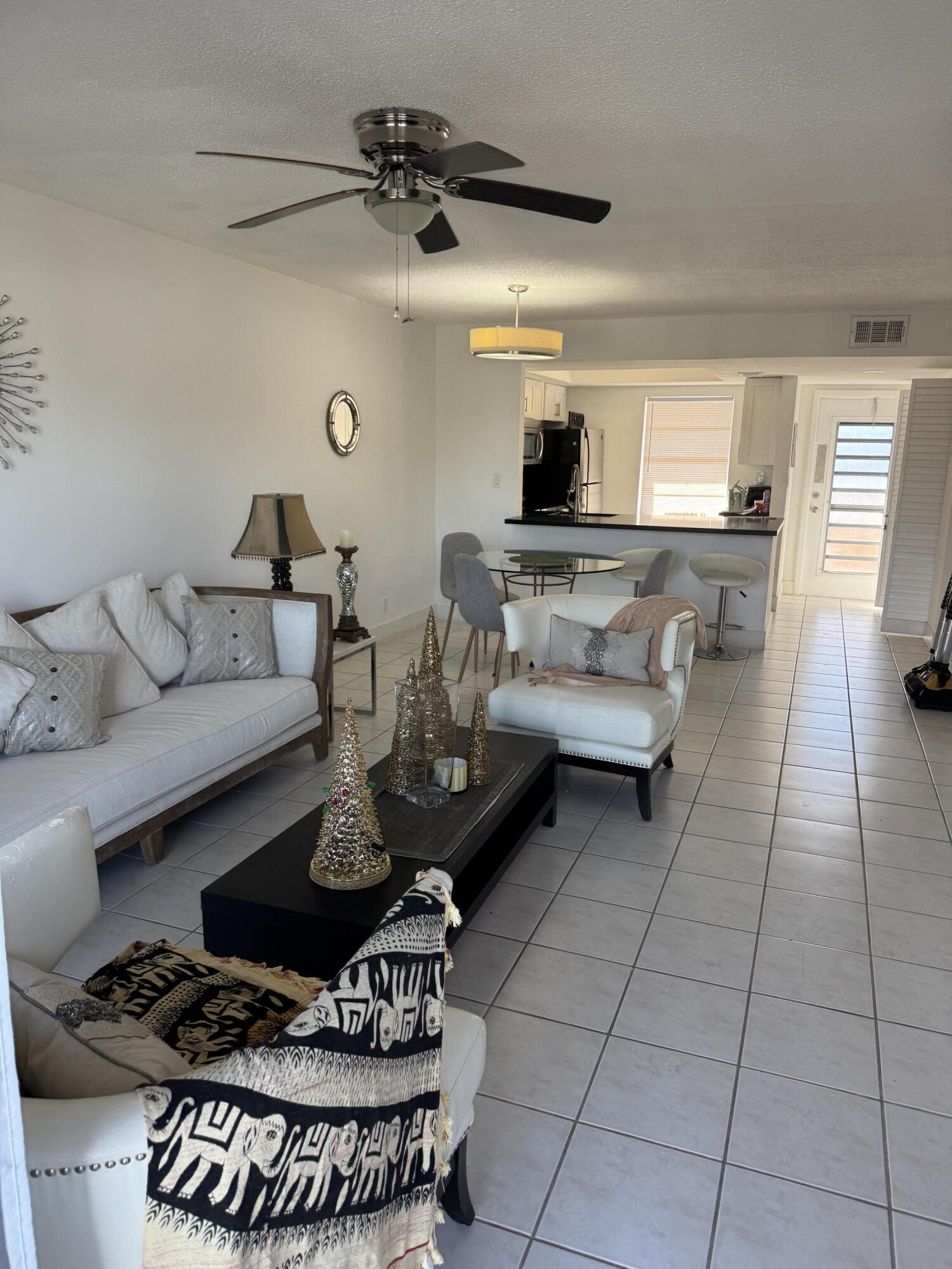 9272 Southwest 3rd Street, Unit 411 Boca Raton, FL 33428 - Photo 14 of 15 IMG_1654