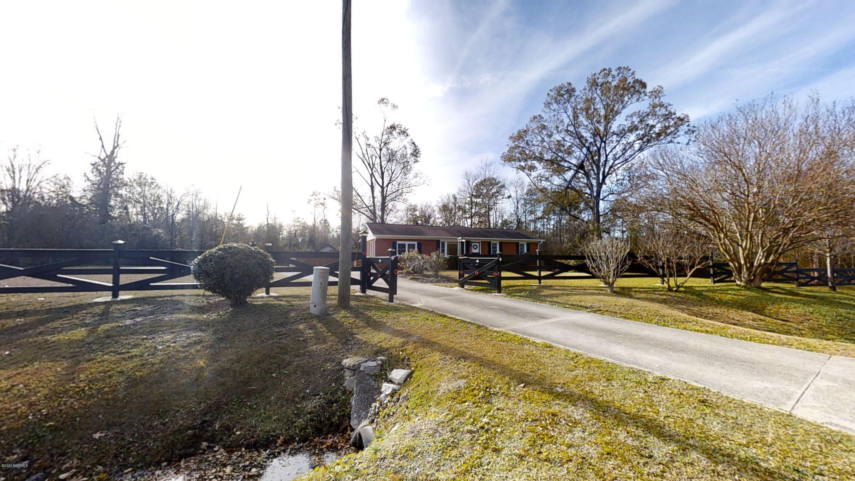 526 Briarneck Road Jacksonville, NC 28540 - Photo 3 of 65 62 - Front