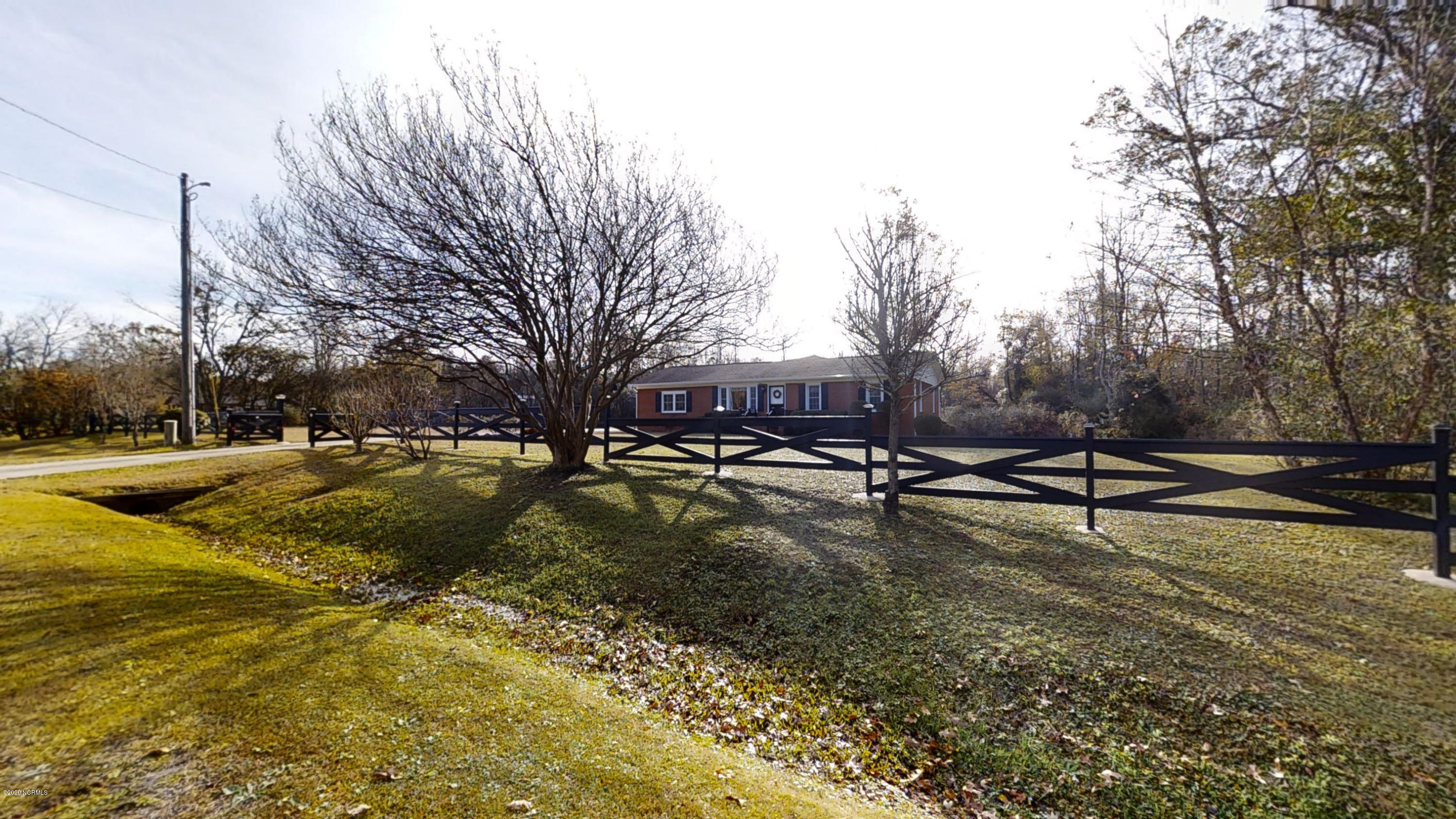 526 Briarneck Road Jacksonville, NC 28540 - Photo 4 of 65 63 - Front Right
