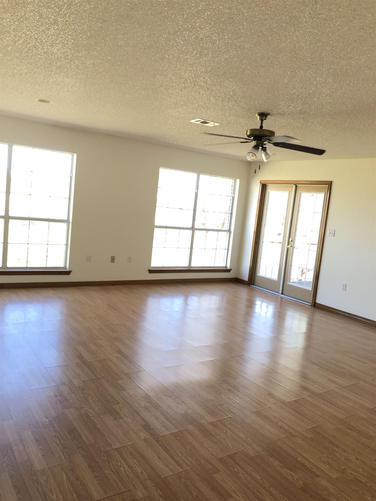 16677 Thompson Road Loxley, AL 36551 - Photo 19 of 31 Living Room