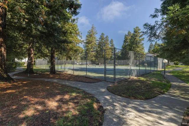 $625,000 | 601 Marylyn Circle, Petaluma, CA 94954