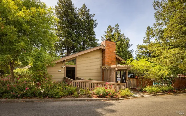 $625,000 | 601 Marylyn Circle, Petaluma, CA 94954