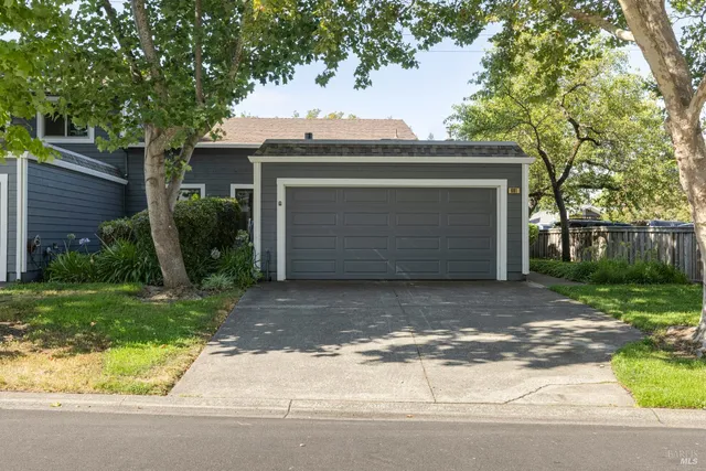 $625,000 | 601 Marylyn Circle, Petaluma, CA 94954